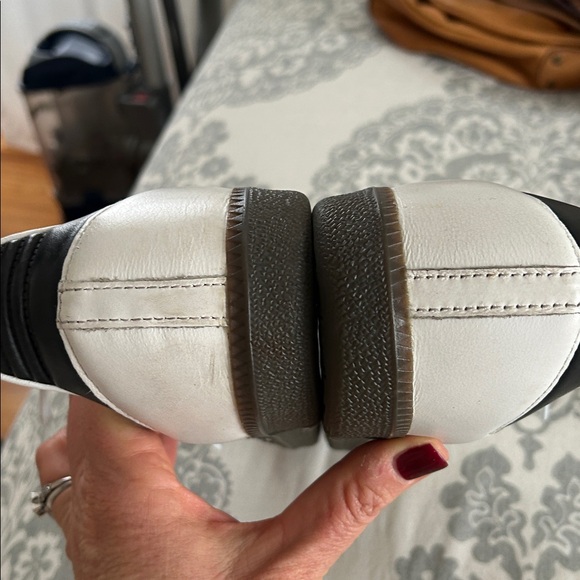 Adidas White and Black Sambas, size 10, - Picture 4 of 6